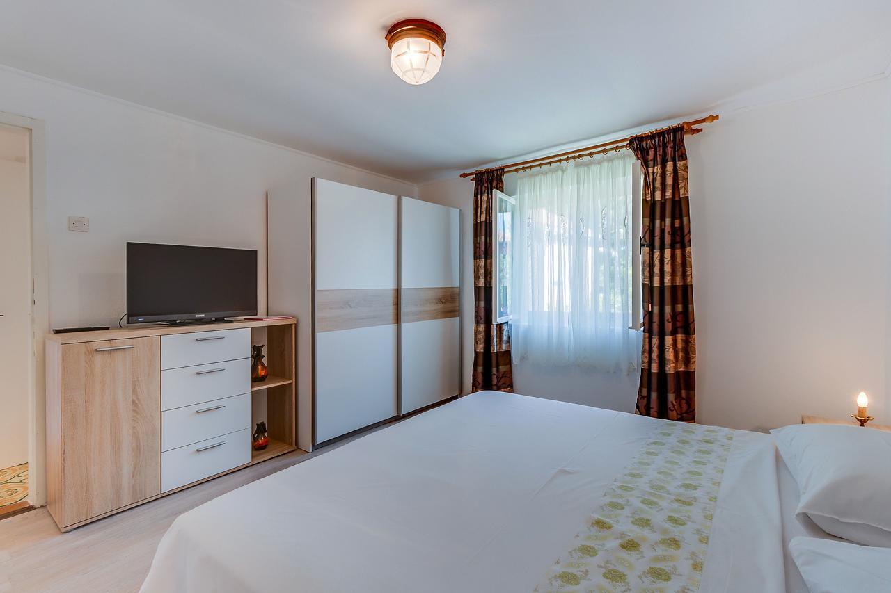 Apartments Ivna Veli Lošinj Exterior foto